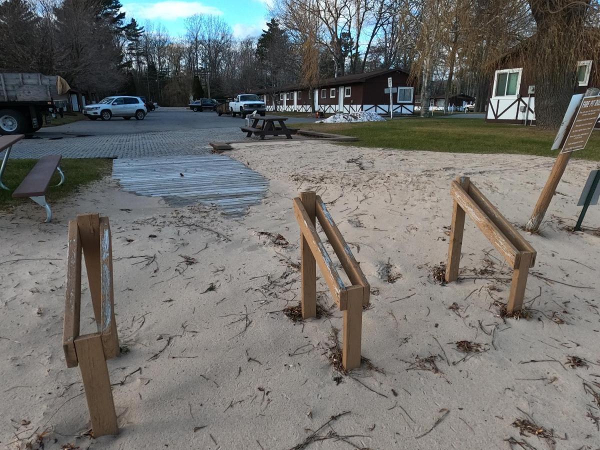 Sunrise Beach Oscoda @ Surfside Exterior photo