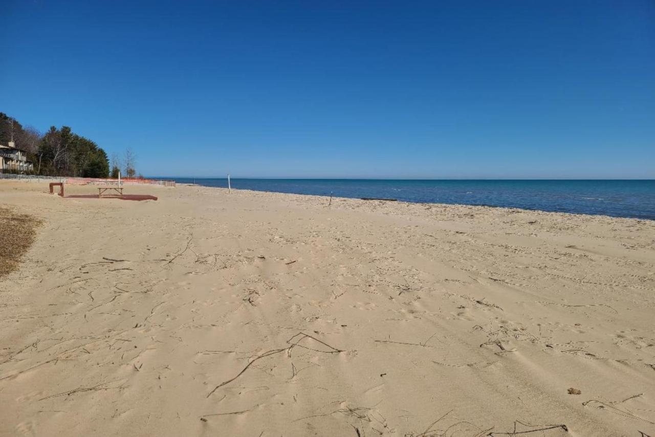 Sunrise Beach Oscoda @ Surfside Exterior photo